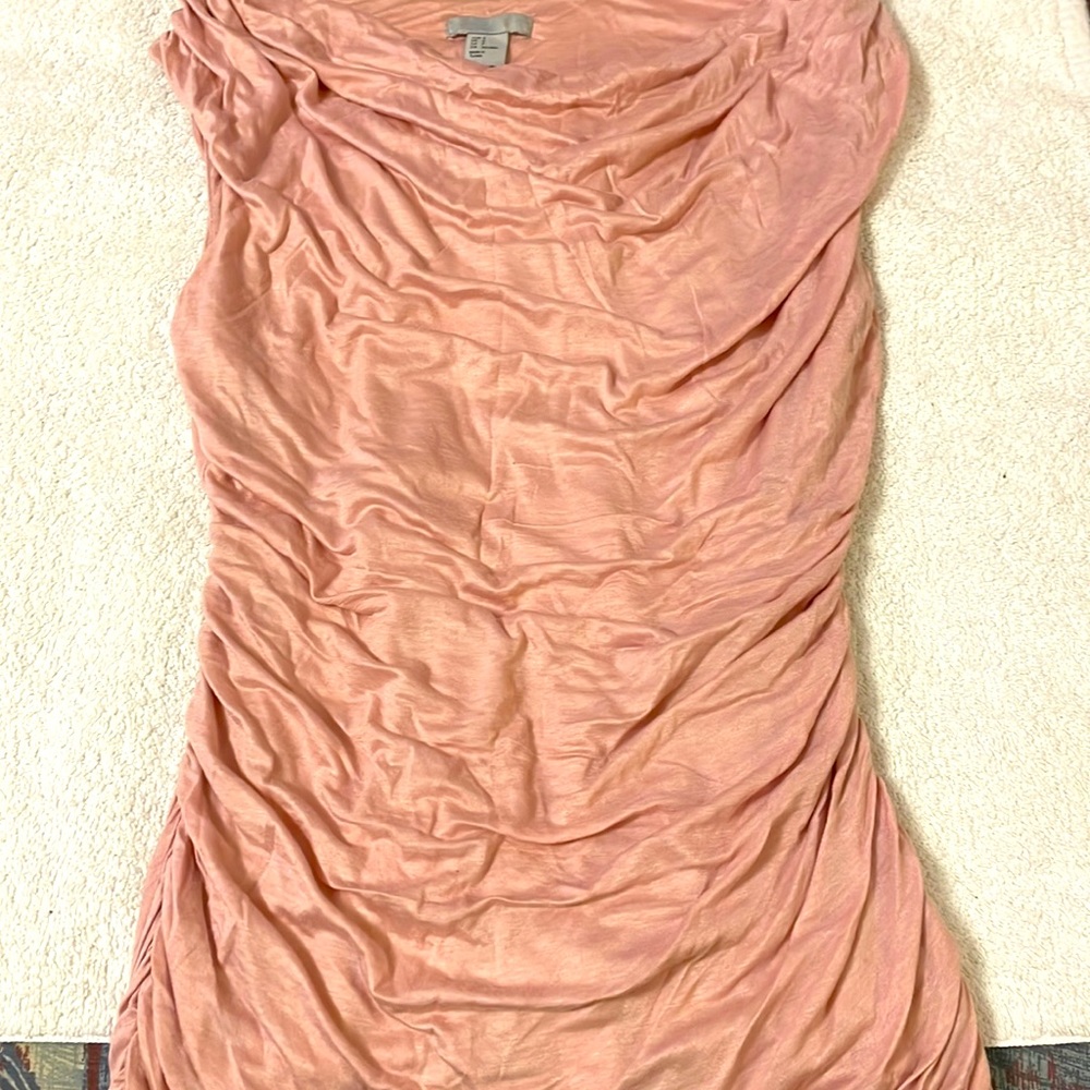 Women’s H&M pink with sheen sleeveless top. Size s. Dress it up or down!